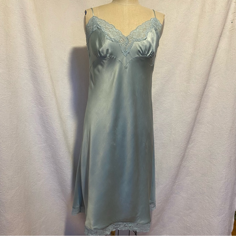 Stunning pure silk lace trimmed chemise/slip